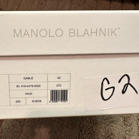 Manolo Blahnik Gable Sandal in Nude Suede - Picture 4 of 4